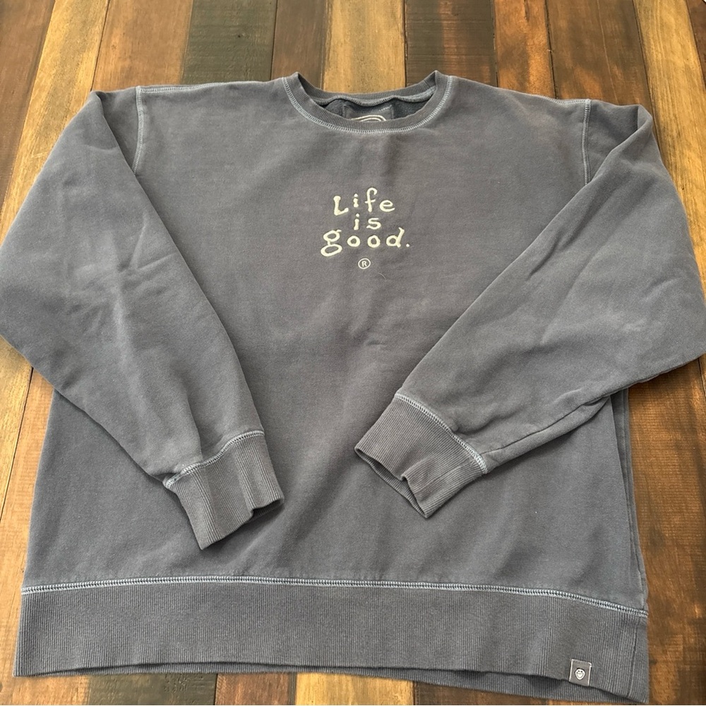 Life Is Good Men’s L Crewneck Sweatshirt Blue Embroidered Pullover Comfort